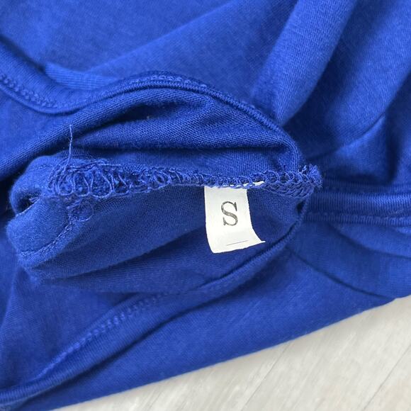 2000s Blue Bell Sleeve Cold Shoulder V Neck Flowy Long Sleeve Shirt Small - Picture 4 of 8